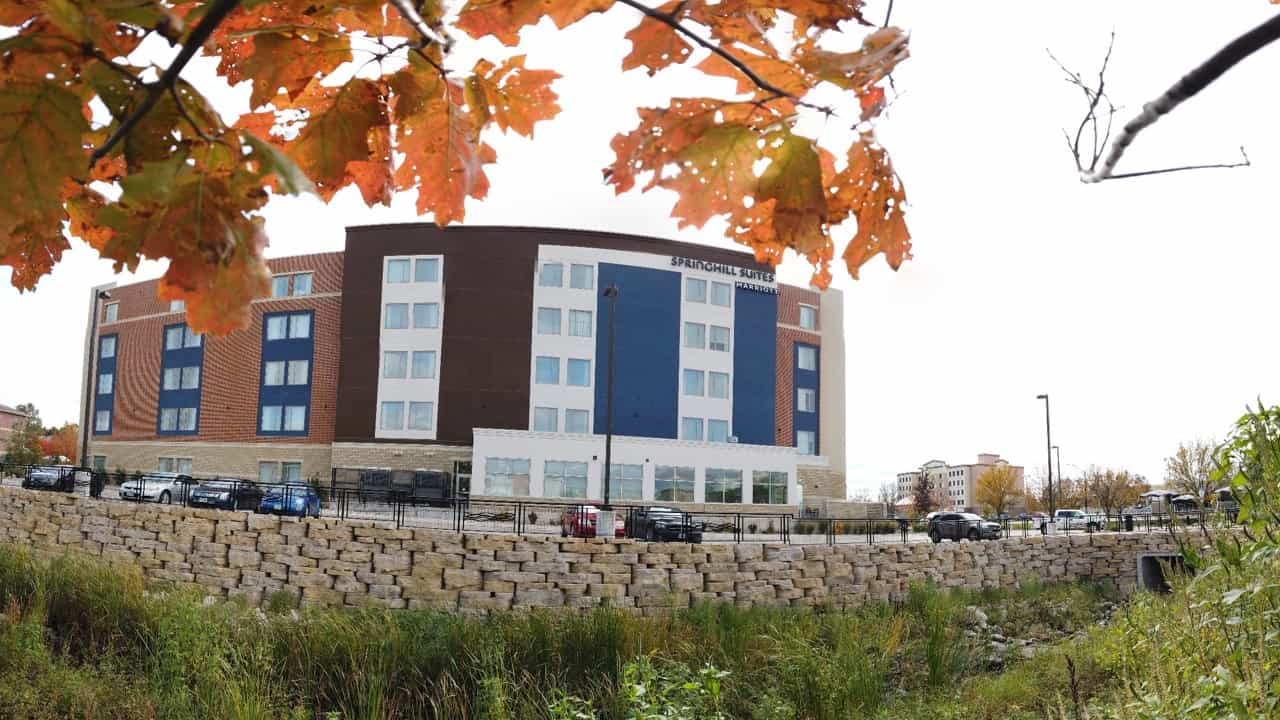 Retaining wall at hotel